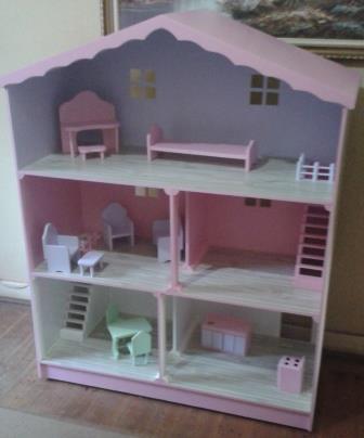 Barbie doll houses